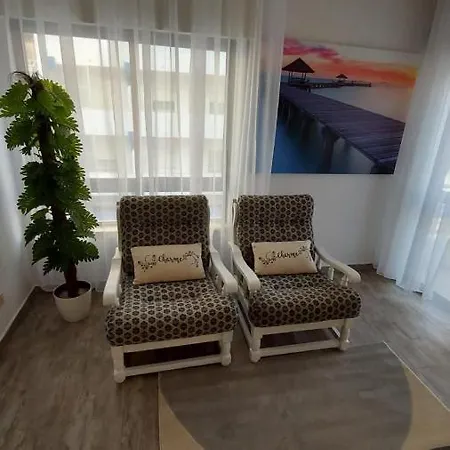 Lovely 1 Bed 1 Min Walk From The Beach